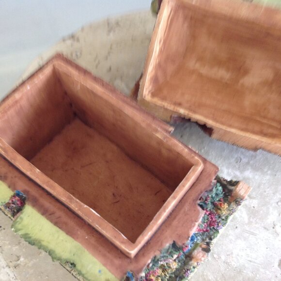 Adorable Cottage Collectible "The Lord's Blessing is Upon this House" - Picture 5 of 6